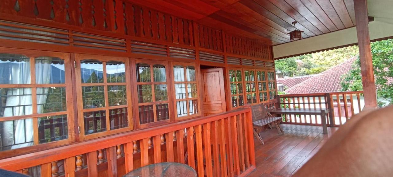 Villa Hanna 1 Cisarua Exterior foto